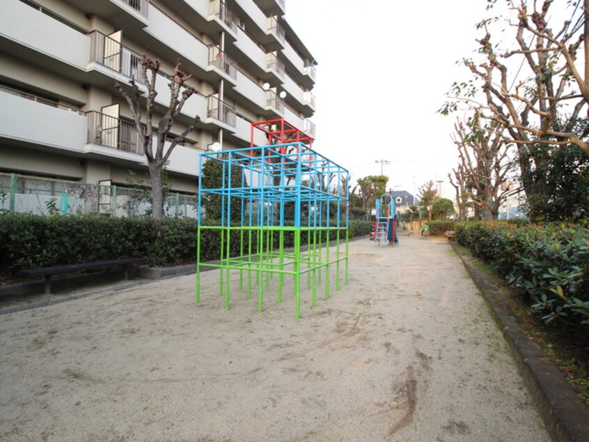 さいがわちびっこ広場(公園)まで160m 千里丘東ハイツ