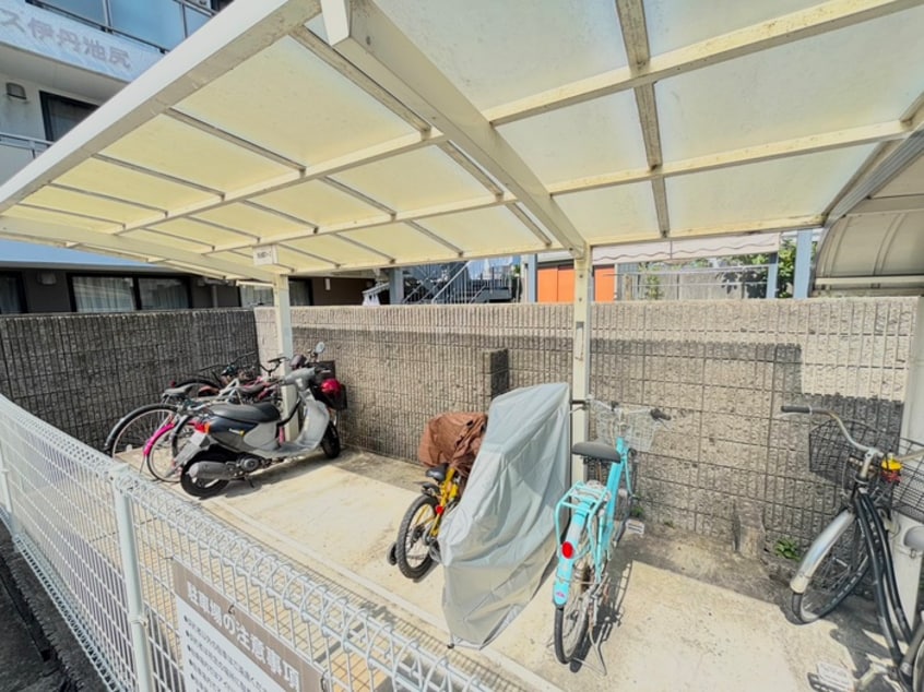 駐輪場 ファミール池尻