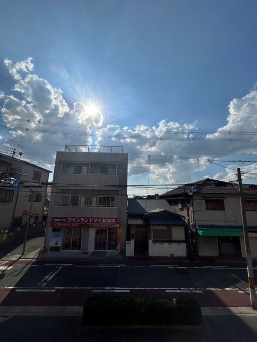 室内からの展望 サル・ドゥ・セジュ－ルⅡ