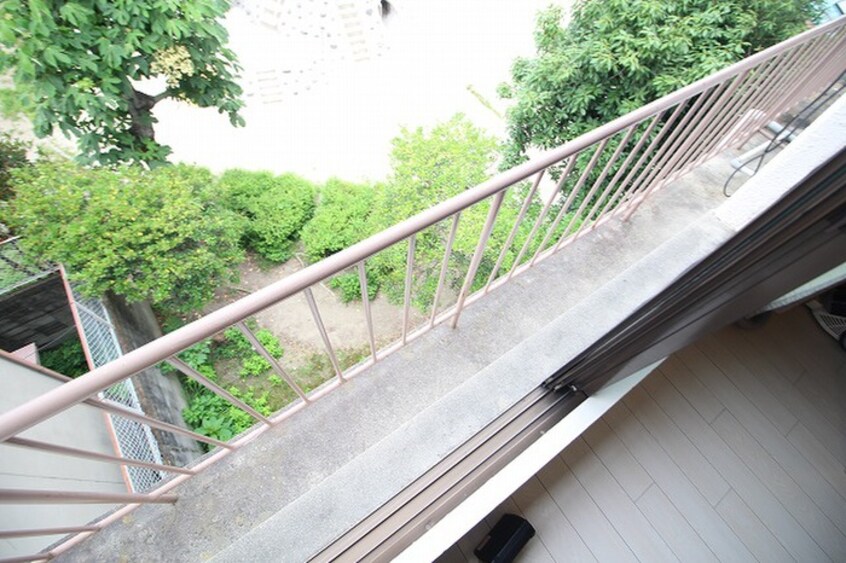 室内からの展望 コク－ン三条大宮