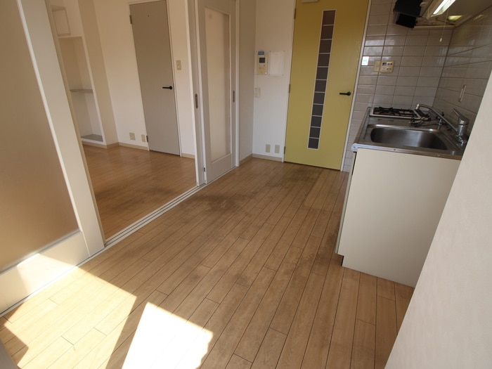 居室 アフィシオン堀川