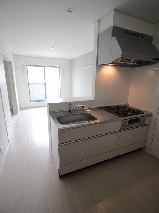 キッチン エマイユ鴻池