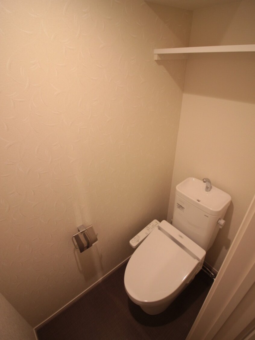 トイレ エマイユ鴻池