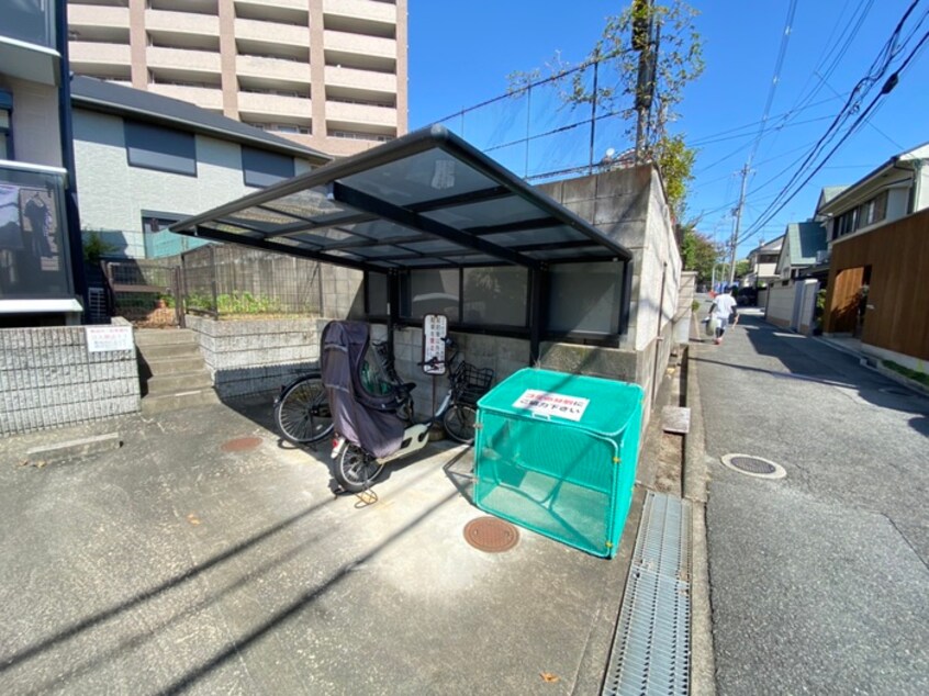 駐輪場 サニーハイツ香里園