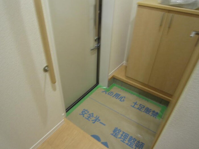 玄関 シャ－メゾン　カストル