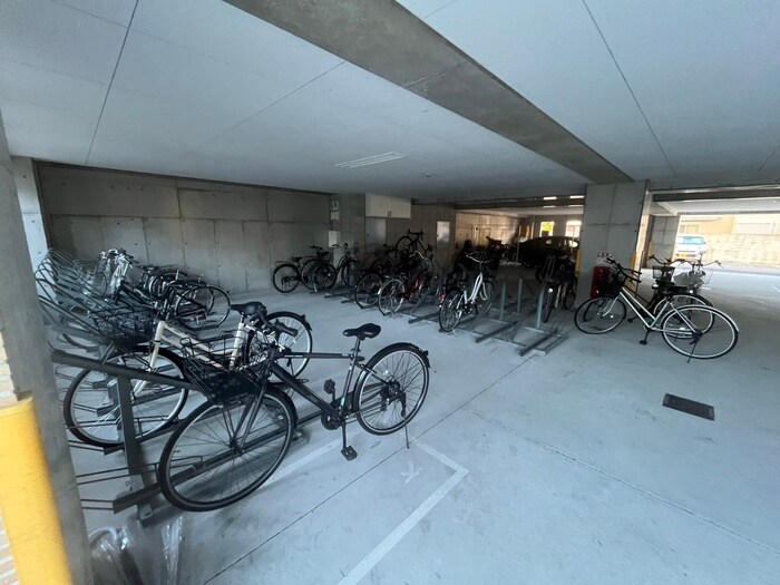 駐輪場 FLATS MINAGUCHI