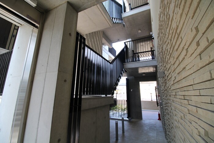 エントランス部分 サンライズ桜の町