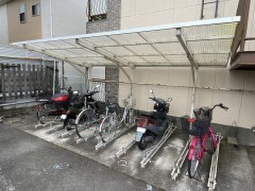 駐輪場 湖琴マンション