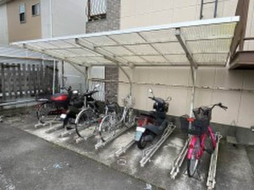 駐輪場 湖琴マンション