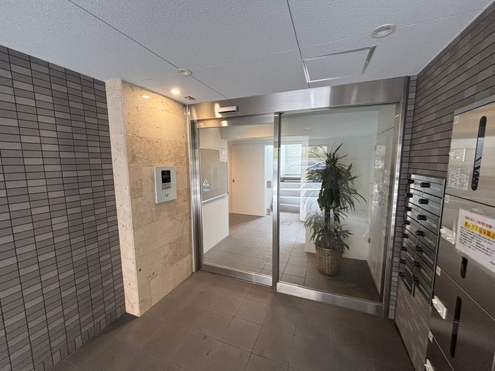 エントランス部分 サンティオン北白川