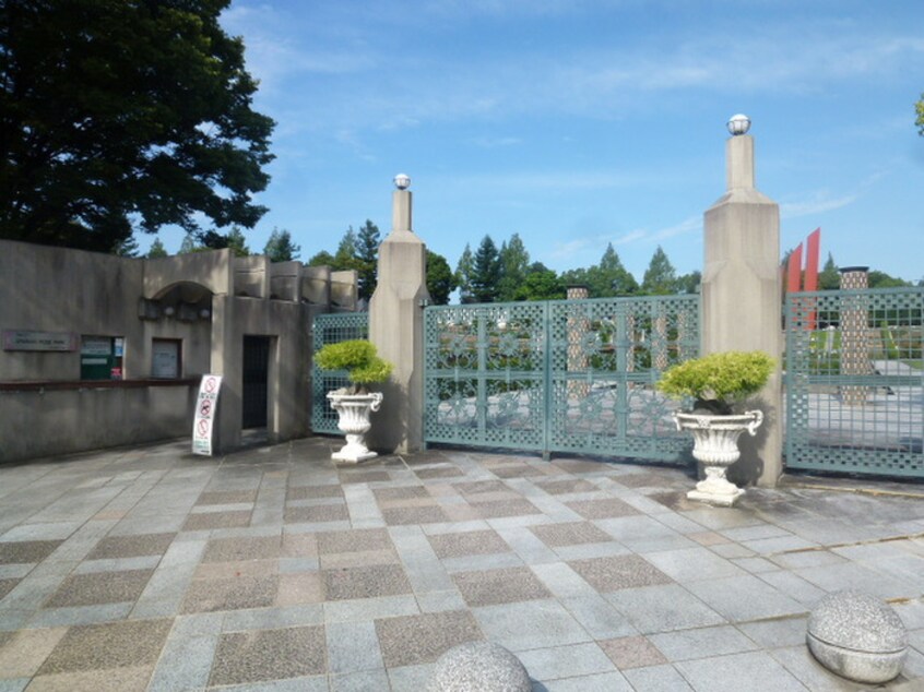 バラ公園(公園)まで1780m AMENITYCOURT K.I
