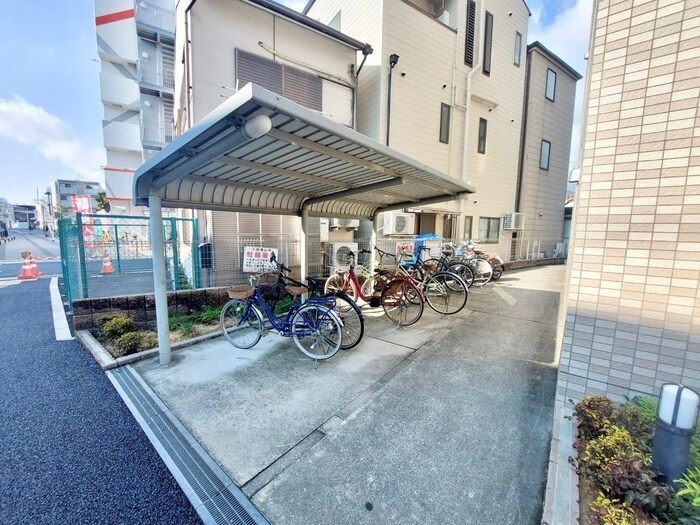 駐輪場 クラシェス北青木