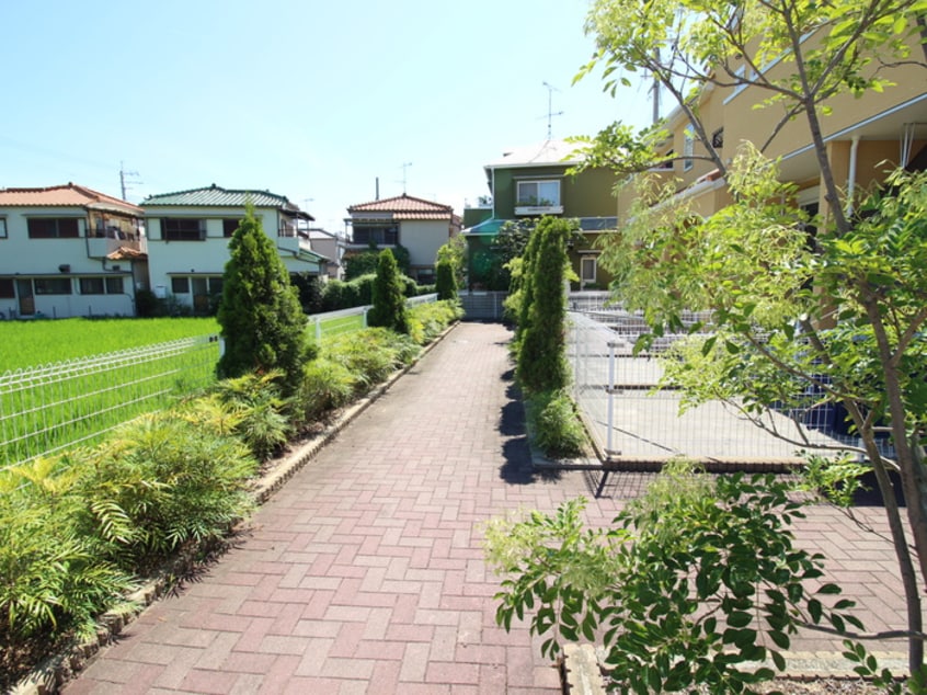 エントランス部分 ローレルコートＳ