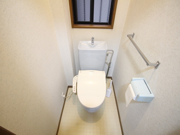 トイレ 酒井貸家