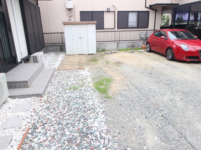 駐車場 酒井貸家