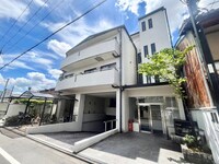 カ－サドマ－ニ