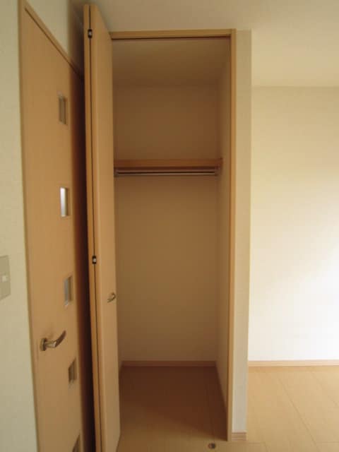 収納 ヴェルドミ－ル栄根