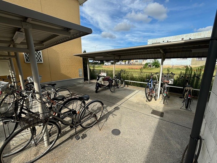 駐輪場 グリ－ンアンジュⅡ