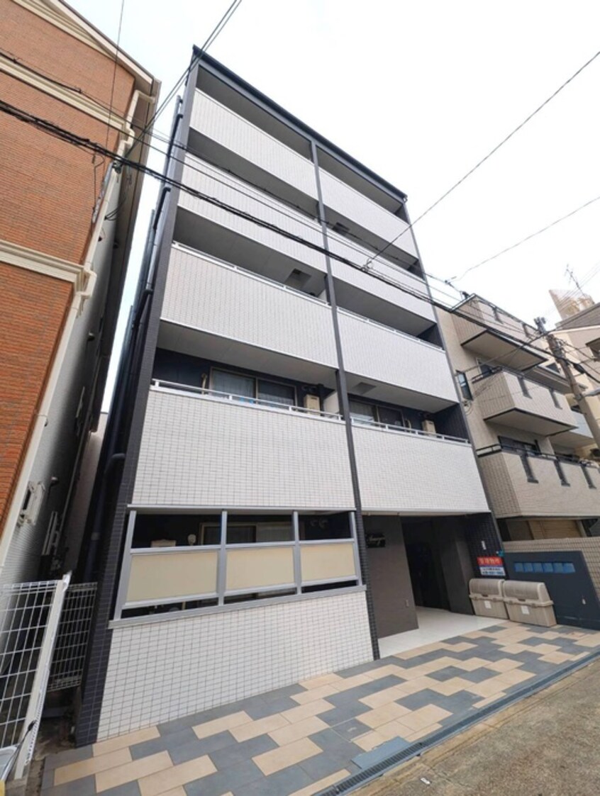 外観写真 AVANZARE弁天