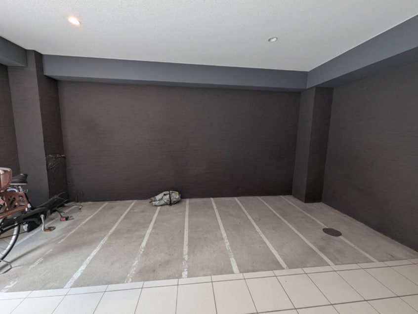 駐輪場 AVANZARE弁天