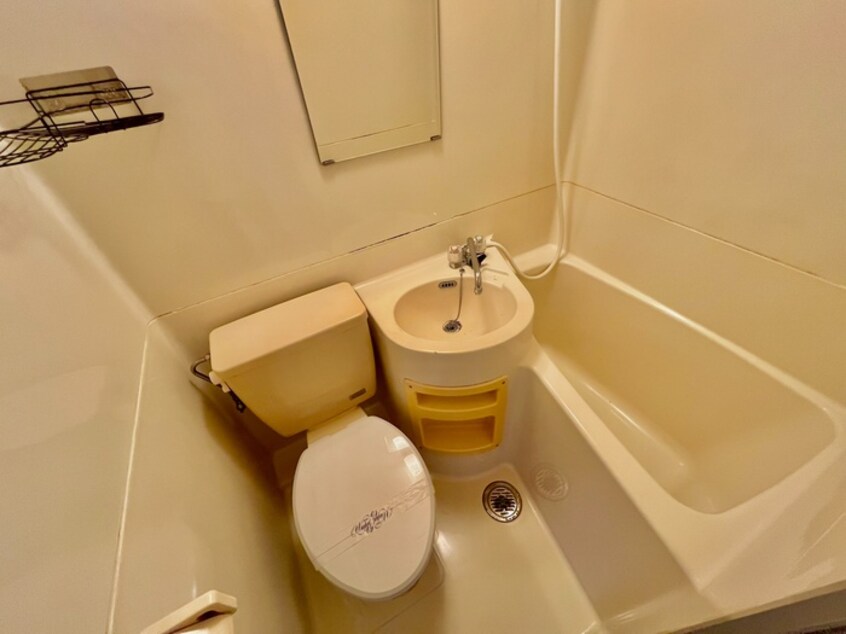 バス／シャワールーム等 クイ－ンレジデンス