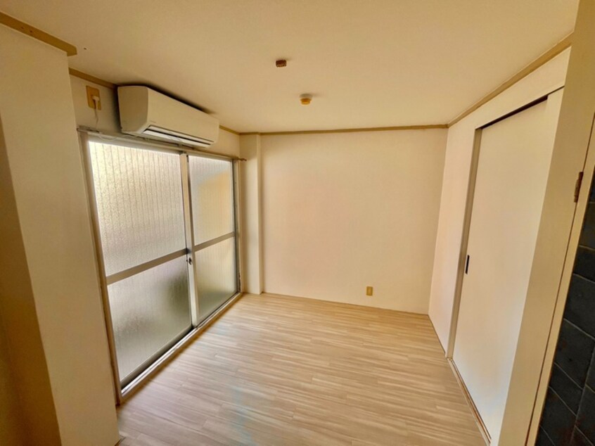 居室 クイ－ンレジデンス