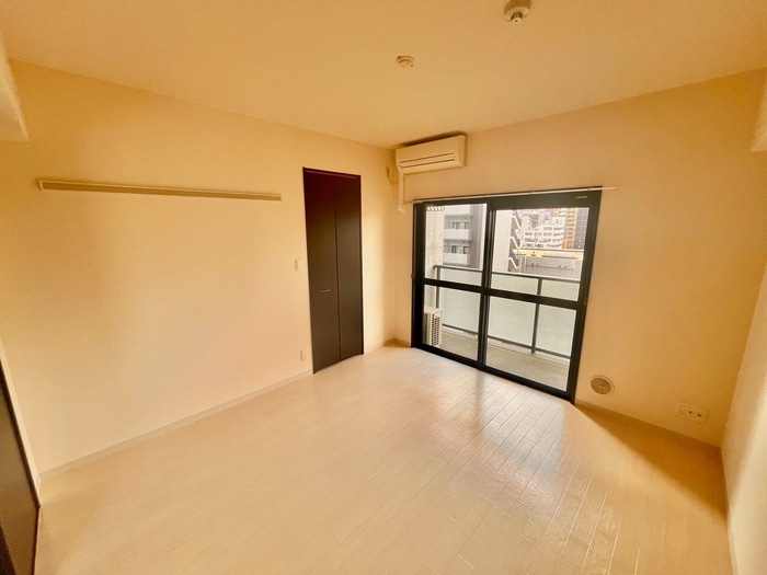 居室 ＢＩＧ ＭＯＧ