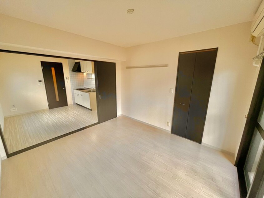 居室 ＢＩＧ ＭＯＧ