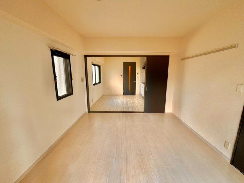 居室 ＢＩＧ ＭＯＧ