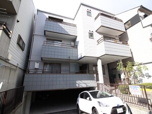 八洲マンション