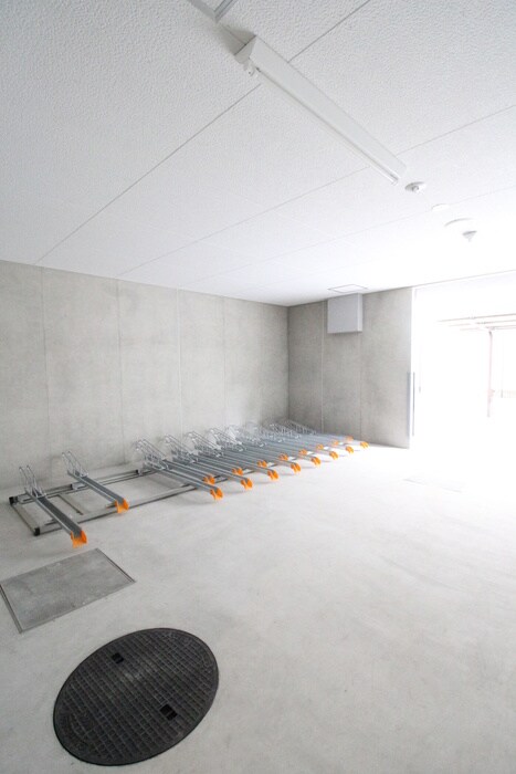 駐輪場 Fujiman北梅田