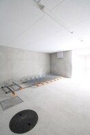 駐輪場 Fujiman北梅田