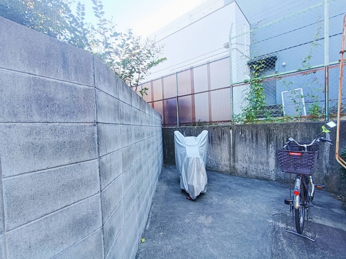 駐輪場 コ－ポ小野