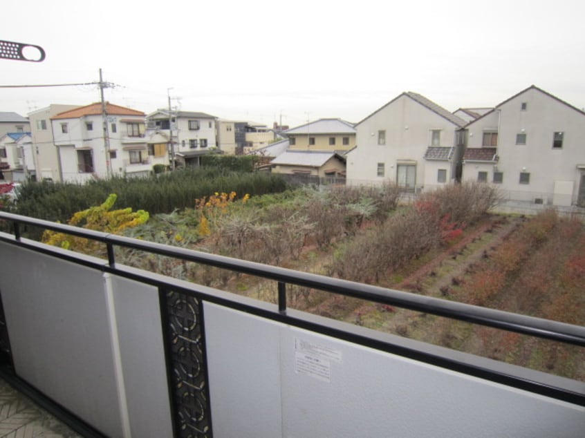 室内からの展望 セジュ－ル悠