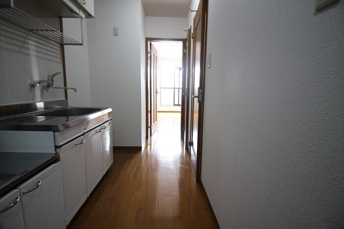 廊下 ヴァンヴェ－ルオオテ