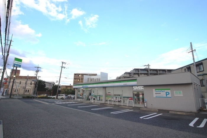 ファミリーマート(コンビニ)まで350m フジパレス西宮能登