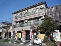 プレゼンスハイツ