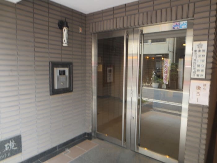 エントランス部分 メゾングレ－ス