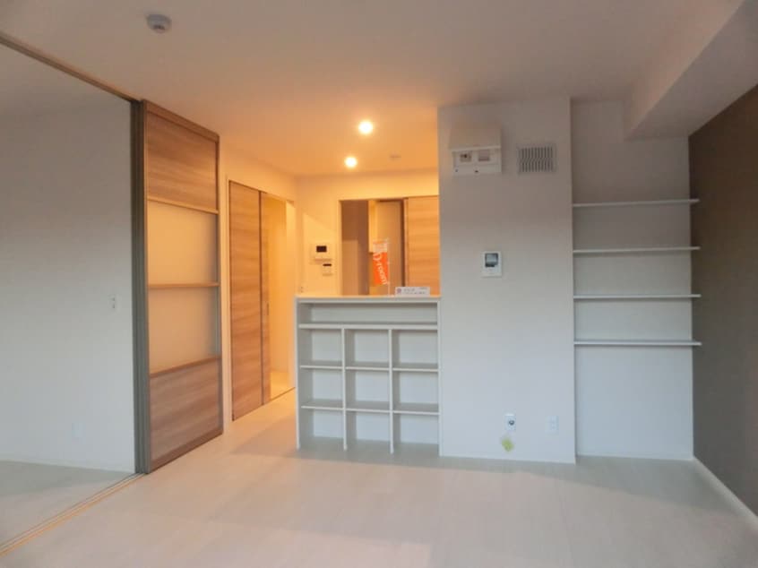 居室 ルミエ－ル東太子