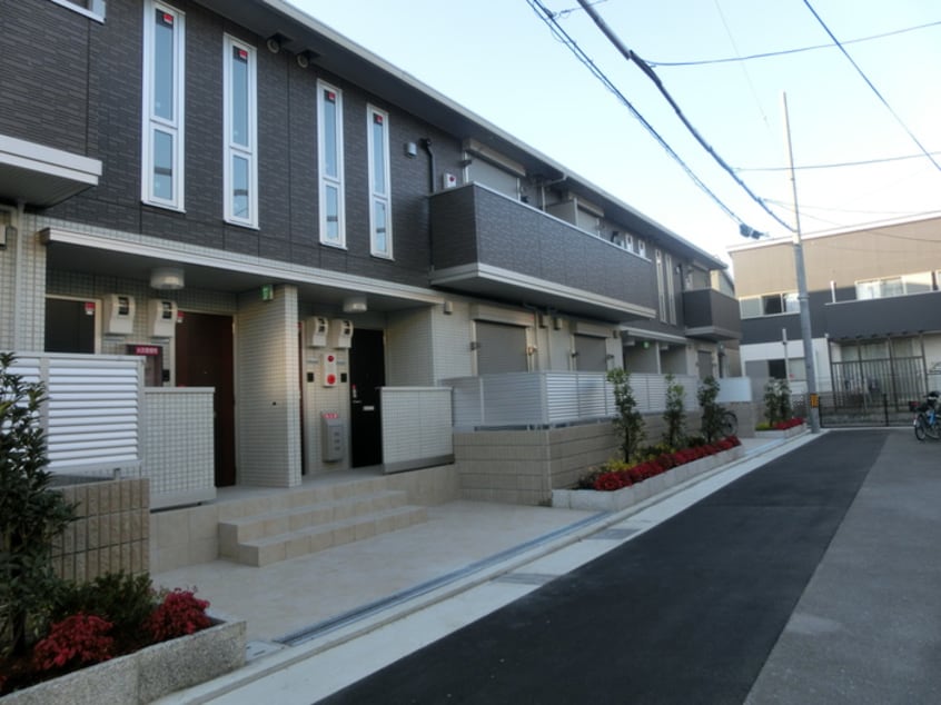 エントランス部分 ルミエ－ル東太子