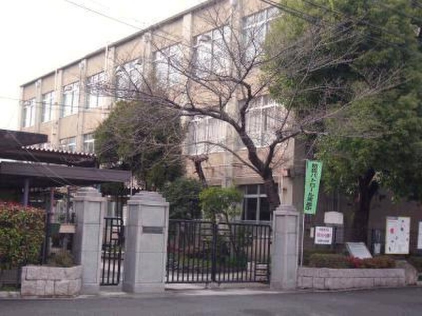 京都市立西京極小学校(小学校)まで1100m エスポワール里西