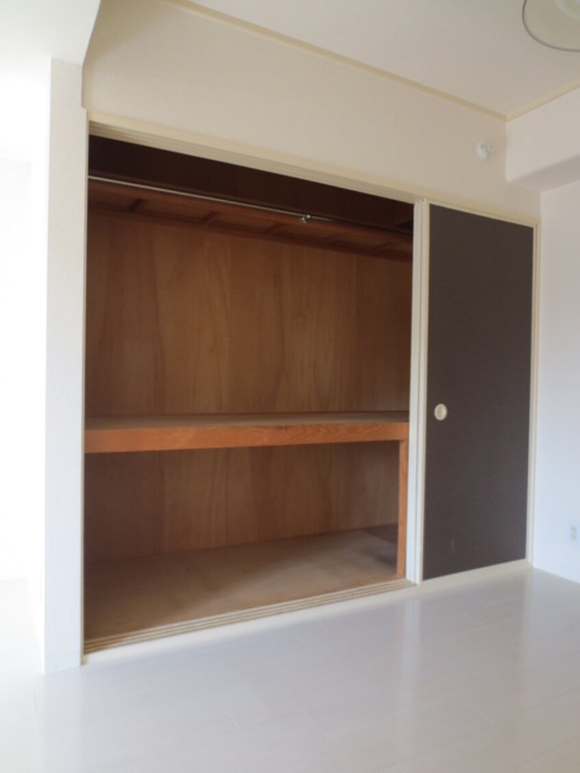 収納 東洋プラザ高倉