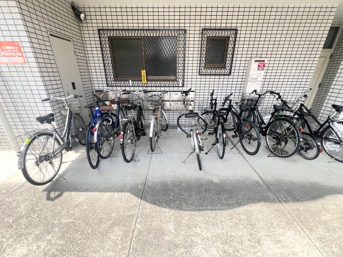 駐輪場 ｶｻ･ﾍﾞﾙﾃﾞ