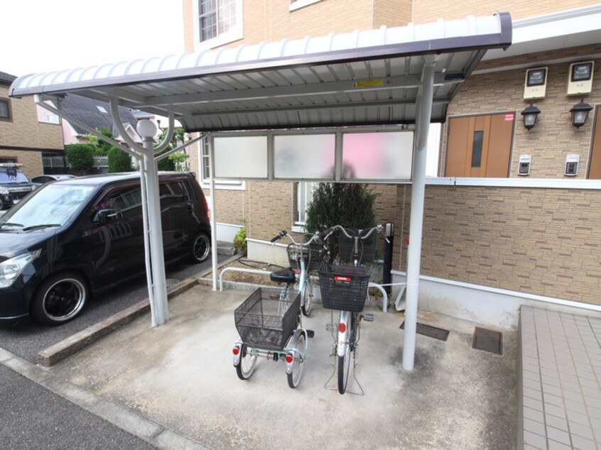 駐輪場 アクロスⅠ