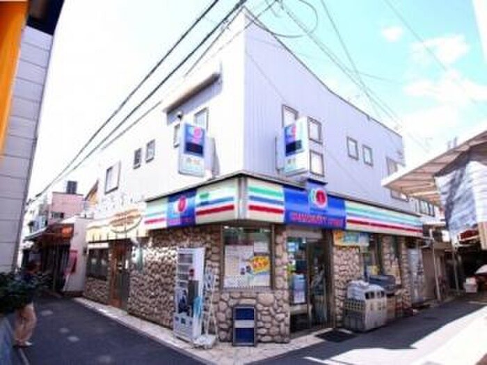 コミュニティ・ストア垂水塩屋駅前店(コンビニ)まで210m エルミタージュ神戸塩屋