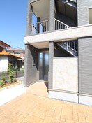 エントランス部分 ラー　カイラム
