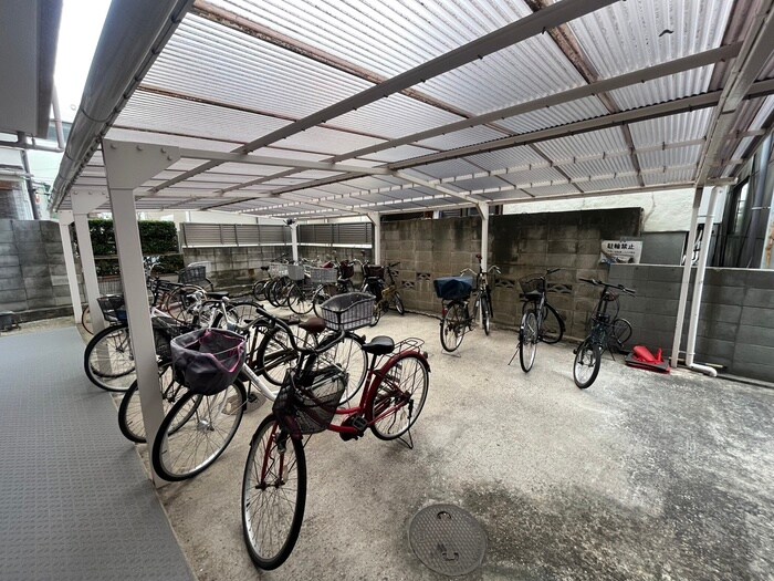 駐輪場 グレイスハイツ長楽(104)