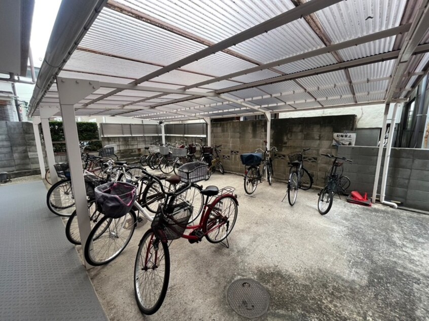 駐輪場 グレイスハイツ長楽(104)