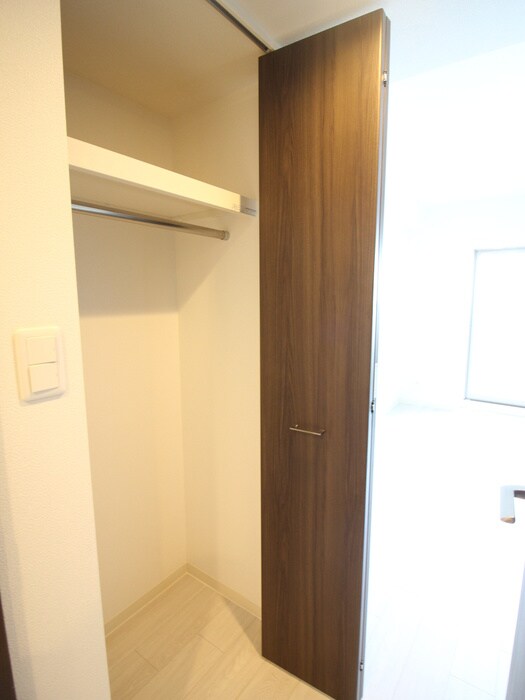 収納 エグゼ京橋イースト(402)