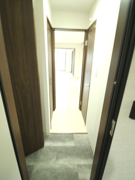 玄関 クリエオーレ西三荘